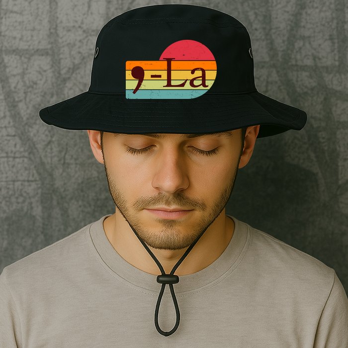 Retro Vintage Comma La Kamala Harris 2024 Bucket Hat