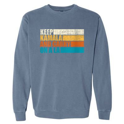 Retro Vintage Distressed Keep Kamala And Carry On A La Garment-Dyed Sweatshirt