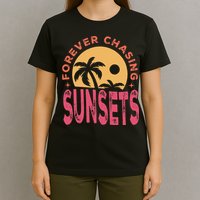 Retro Vintage Forever Chasing Sunsets Summer Vacation Outfit T-Shirt