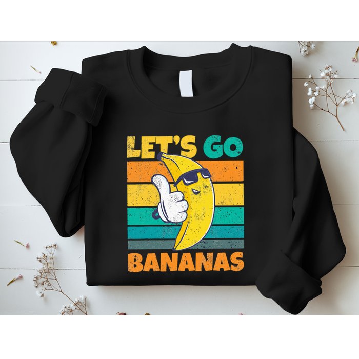 Retro Vintage Funny Banana Meme Let Go Banana Cool Bananas Sweatshirt