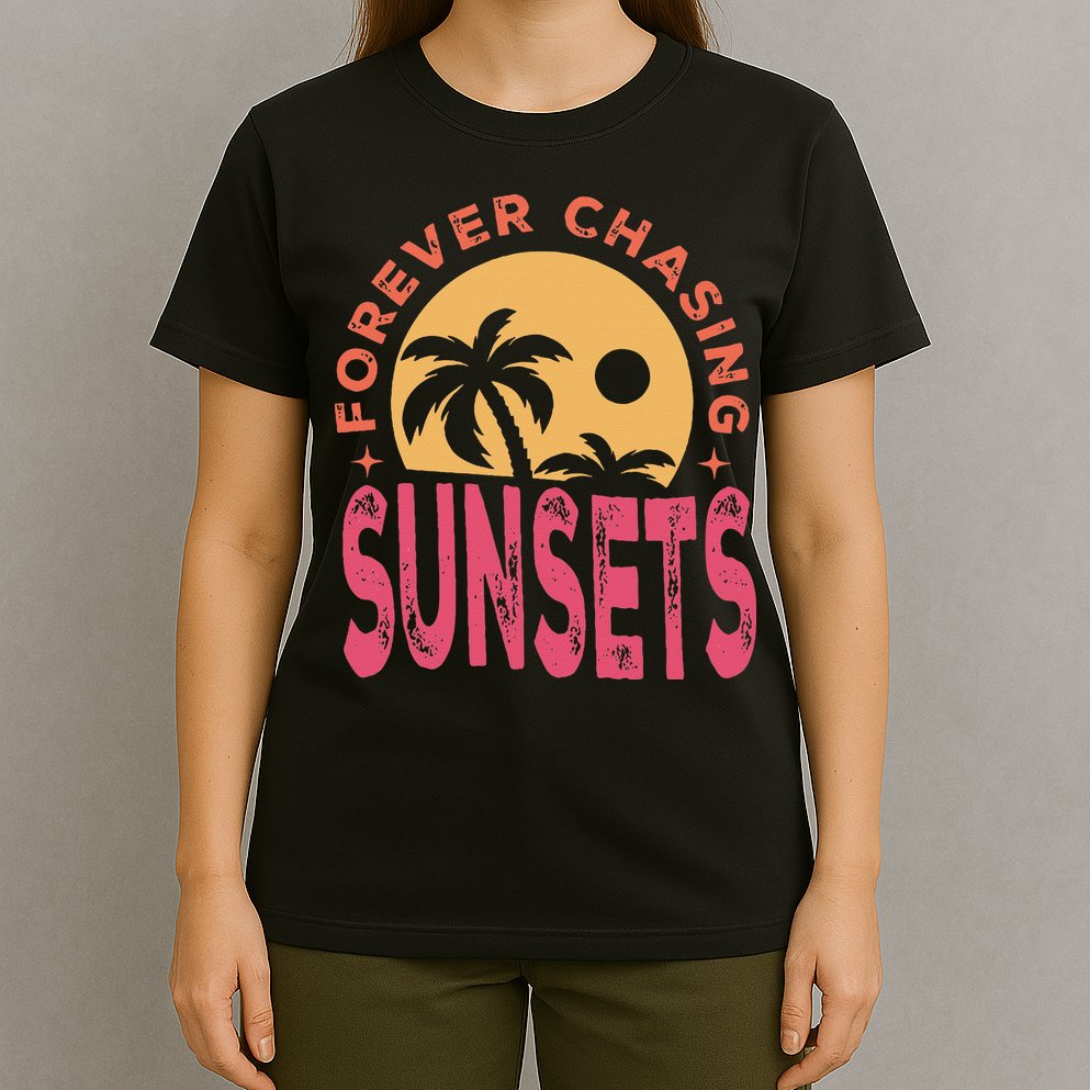 Retro Vintage Forever Chasing Sunsets Summer Vacation Outfit T-Shirt