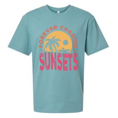 Retro Vintage Forever Chasing Sunsets Summer Vacation Outfit Sueded Cloud Jersey T-Shirt