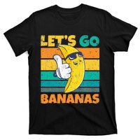 Retro Vintage Funny Banana Meme Let Go Banana Cool Bananas T-Shirt