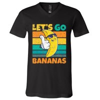 Retro Vintage Funny Banana Meme Let Go Banana Cool Bananas V-Neck T-Shirt