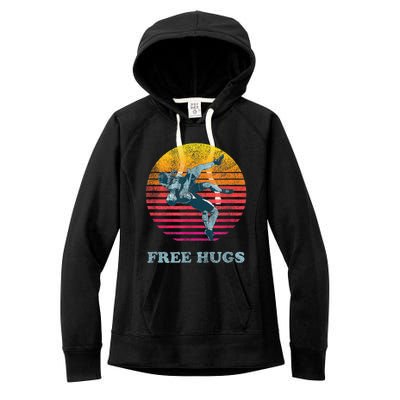 Retro Vintage Faded Cracked 70 80s Style Free Hugs Wrestling Women's Fleece Hoodie