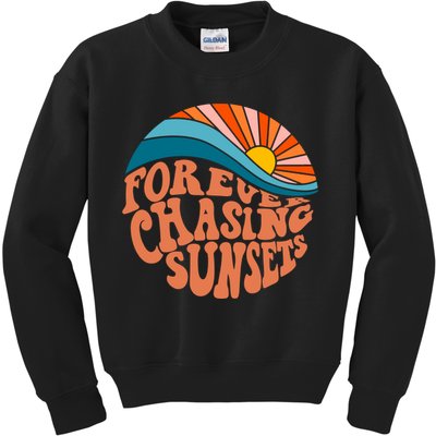 Retro Vintage Forever Chasing Sunsets Aesthetic Kids Sweatshirt