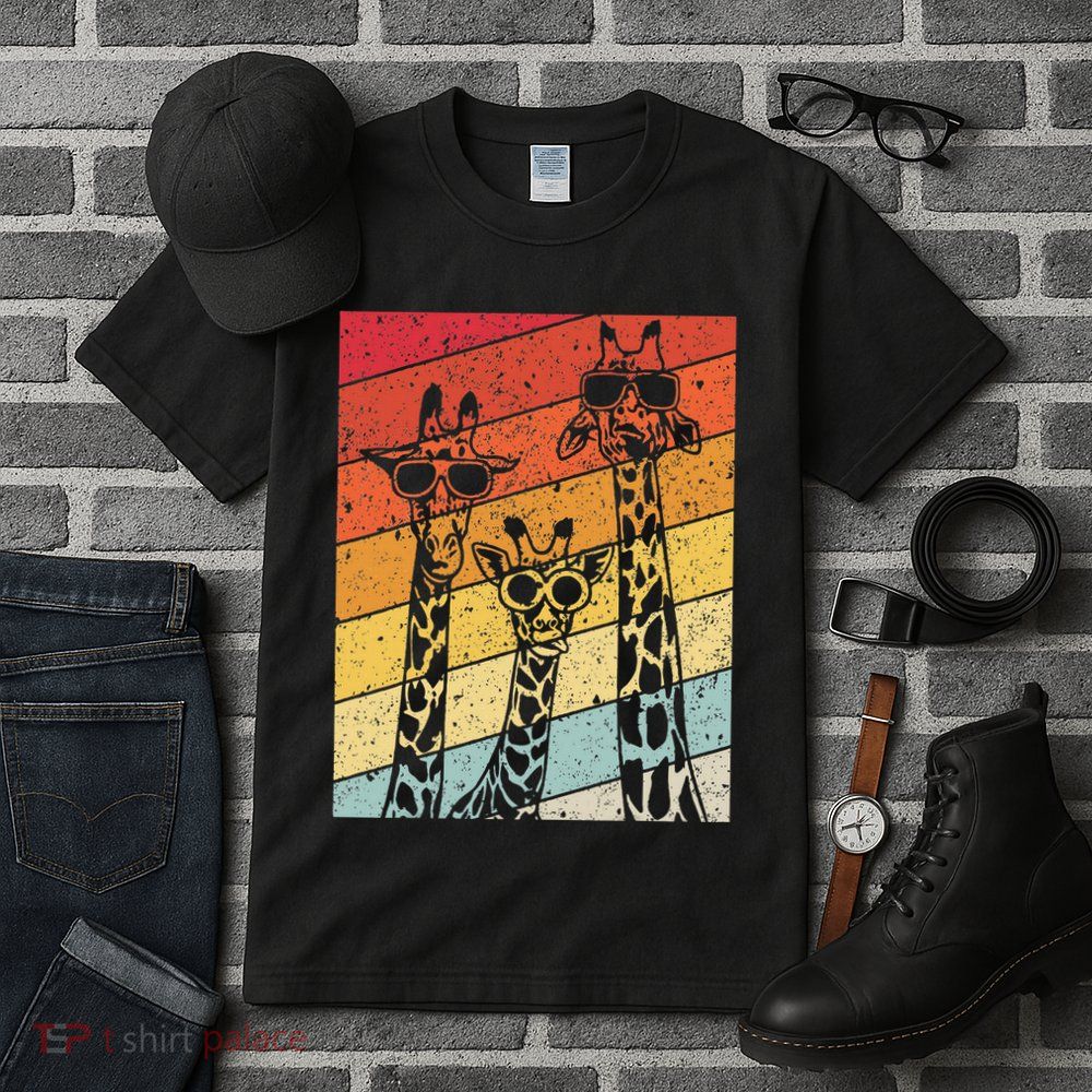 Retro Vintage Giraffe Sunglasses Gifts Funny Animal Lover Tall T-Shirt