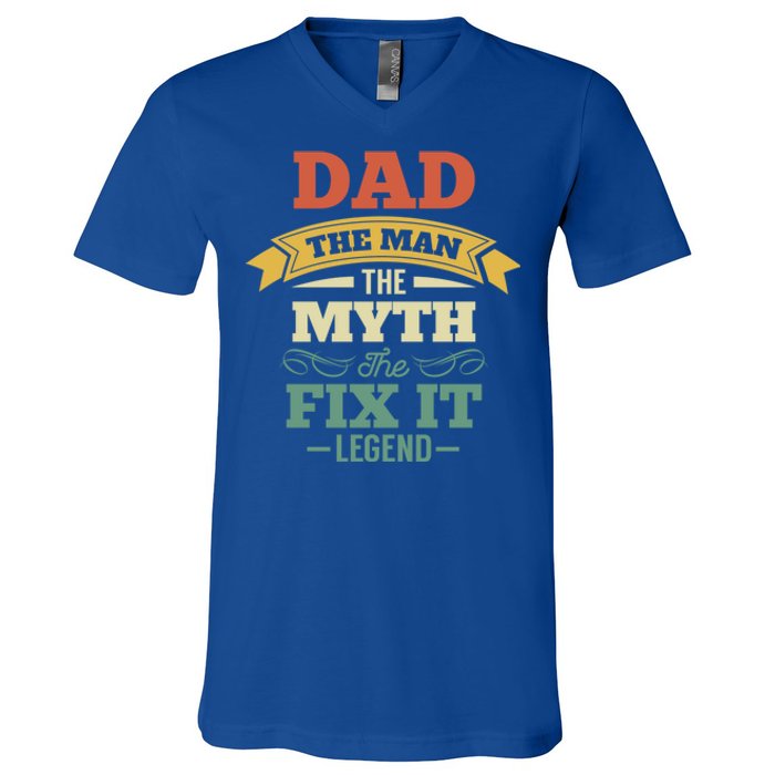 Retro Vintage Handy Dad Funny Gift Mr Fix It Fathers Day Funny Gift V-Neck T-Shirt