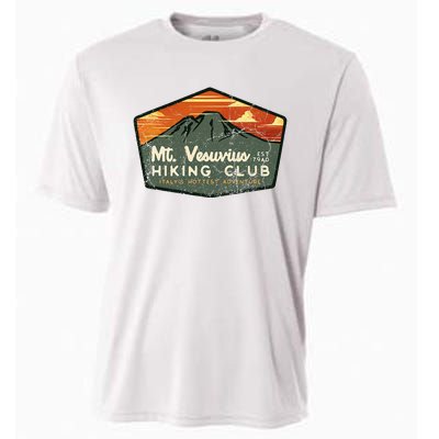 Retro Vesuvius Hiking Tourism For Italy Travel Vintage Cooling Performance Crew T-Shirt