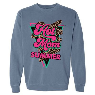 Retro Vintage Hot Mom Summer Vibes Leopard Print Summer Garment-Dyed Sweatshirt
