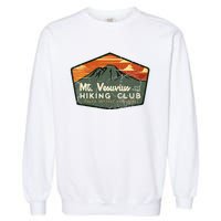 Retro Vesuvius Hiking Tourism For Italy Travel Vintage Garment-Dyed Sweatshirt