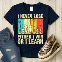 Retro Vintage I Never Lose I Either Win Or Learn Funny Chess Player Womens T-Shirt