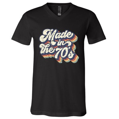 Retro Vintage Made In The 70s 1970s Born Birthday Day Gift V-Neck T-Shirt