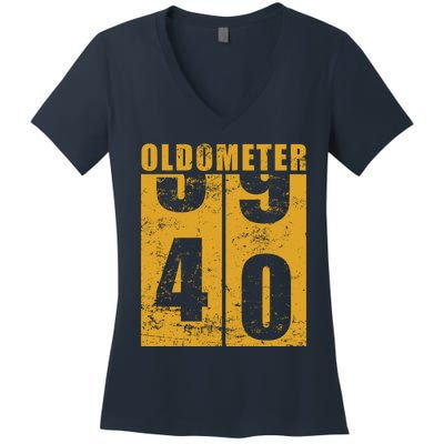 Retro Vintage Oldometer 40 Years Old Women's V-Neck T-Shirt