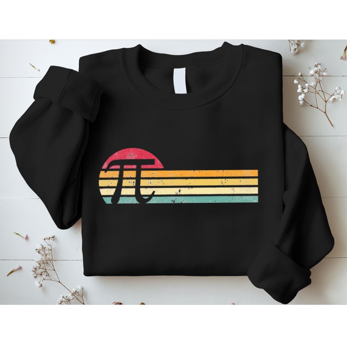 Retro Vintage Pi Day 3.14 Funny Math Nerd Sweatshirt