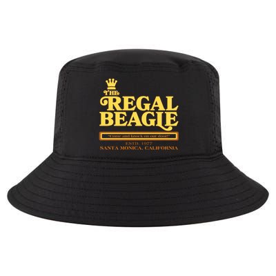 Retro Vintage The Regal Beagle ESTD 1977 Santa Monica California Cool Comfort Performance Bucket Hat