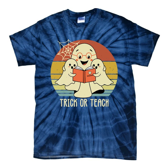 Retro Vintage Trick Or Teach Halloween Teacher Ghost Books Tie-Dye T-Shirt