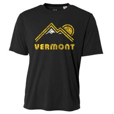 Retro Vermont Vt T Vintage Mountains Design Cooling Performance Crew T-Shirt