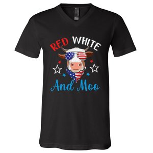 Red White And Moo 4th Of July Cow USA Flag Farmer Patriotic V-Neck T-Shirt