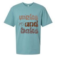 Retro Wake And Bake Funny Sourdough Starter Bread Baking Sueded Cloud Jersey T-Shirt