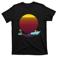 Retro Water Ski Lover Gift Waterski Love Gifts Skiing T-Shirt