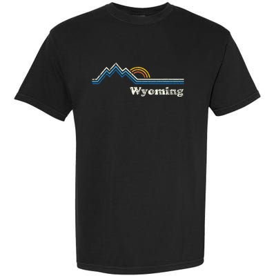 Retro Wyoming Vintage Sunrise Mountains Garment-Dyed Heavyweight T-Shirt