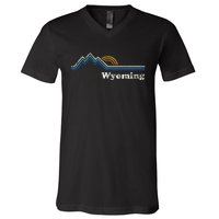 Retro Wyoming Vintage Sunrise Mountains V-Neck T-Shirt