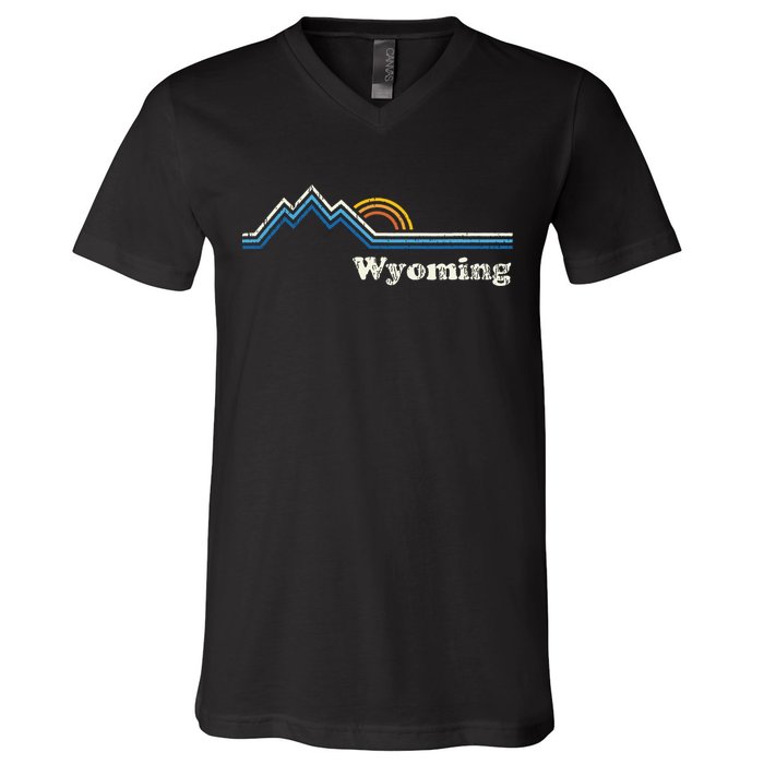 Retro Wyoming Vintage Sunrise Mountains V-Neck T-Shirt