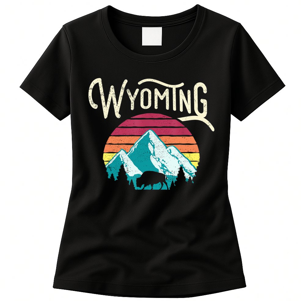 Retro Wyoming, WY Mountains State Wildlife Gift Womens T-Shirt
