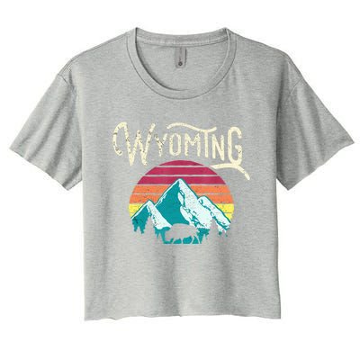 Retro Wyoming, WY Mountains State Wildlife Gift Women's Crop Top Tee