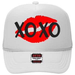 Retro Xoxo Lip Checkered Valentines Day High Crown Mesh Back Trucker Hat