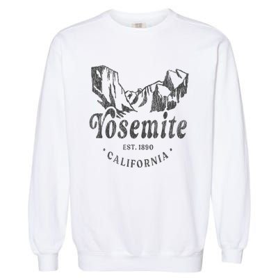 Retro Yosemite California National Park Mountains Garment-Dyed Sweatshirt