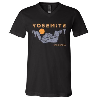 Retro Yosemite Halfdome National Park Vintage V-Neck T-Shirt