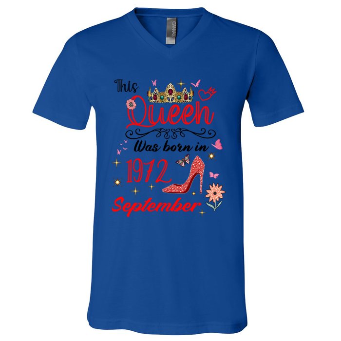 September 1972 Birthday This Queen Was Born In September Gift V-Neck T-Shirt