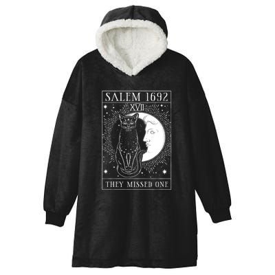 Salem 1692 They Missed One Hooded Wearable Blanket