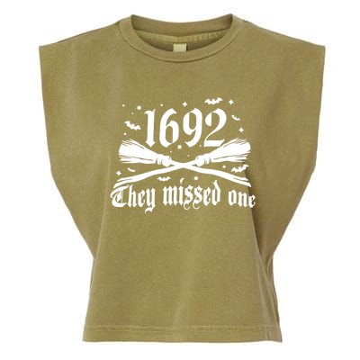 Salem 1692 They Missed One Salem Witch 1692 Halloween Funny Gift Garment-Dyed Women's Muscle Tee