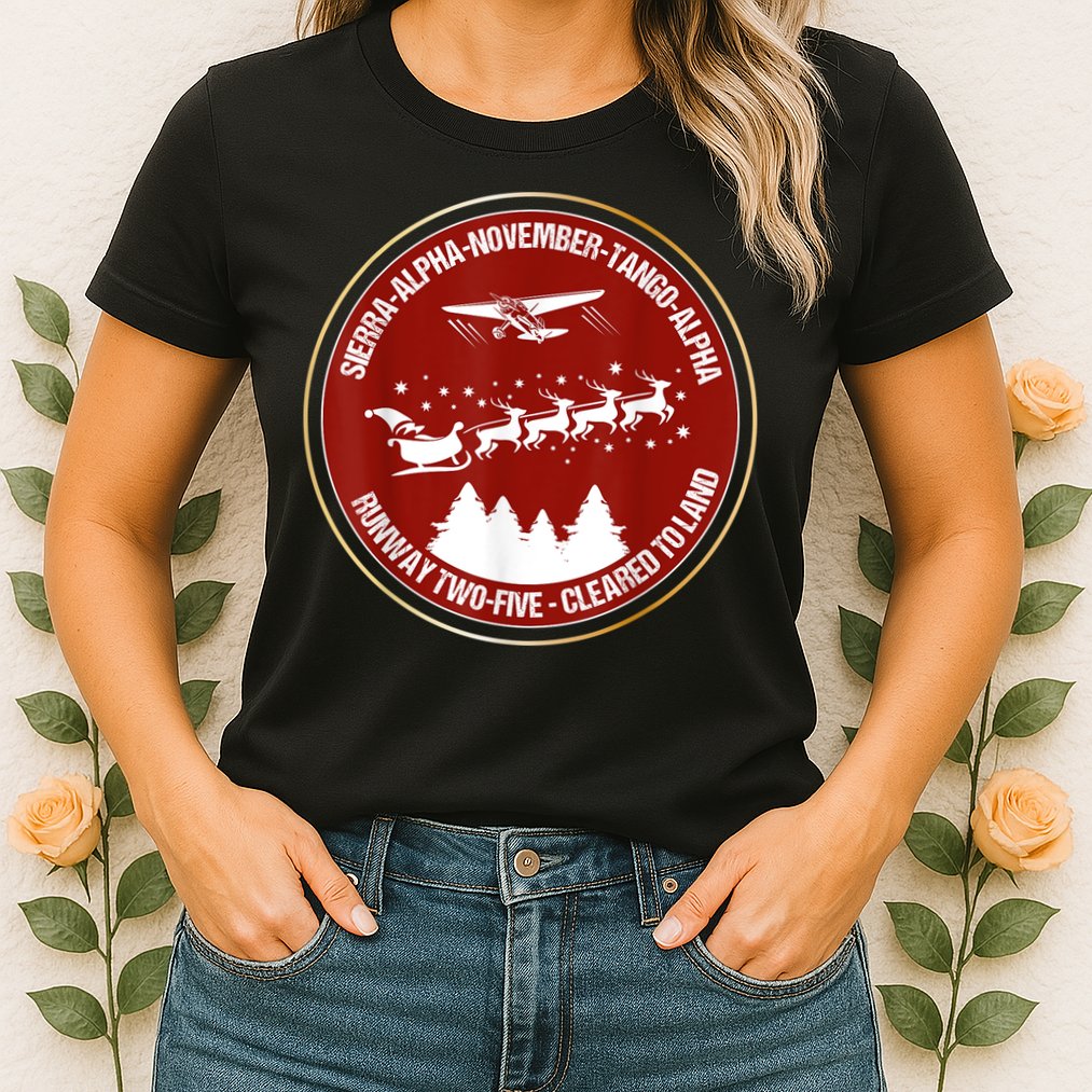 Santa Airlines Aviation Holiday Retro Pilot Christmas Womens T-Shirt