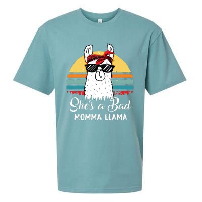 Shes A Bad Momma Llama Mama Retro Vintage Sueded Cloud Jersey T-Shirt