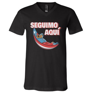 Seguimo Aqui Debi Tirar Album Mas Fotos Frog Lover Design V-Neck T-Shirt