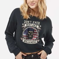 Skull American Flag Dont Ever Mistake Old Age For Weakness Cropped Pullover Crew