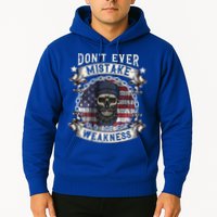 Skull American Flag Dont Ever Mistake Old Age For Weakness Hoodie
