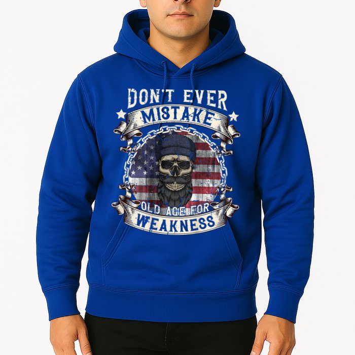 Skull American Flag Dont Ever Mistake Old Age For Weakness Hoodie