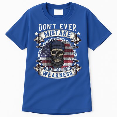 Skull American Flag Dont Ever Mistake Old Age For Weakness Tall T-Shirt