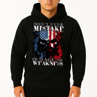 Skull American Flag Dont Ever Mistake Old Age For Weakness Hoodie