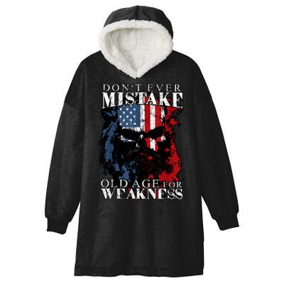 Skull American Flag Dont Ever Mistake Old Age For Weakness Hooded Wearable Blanket