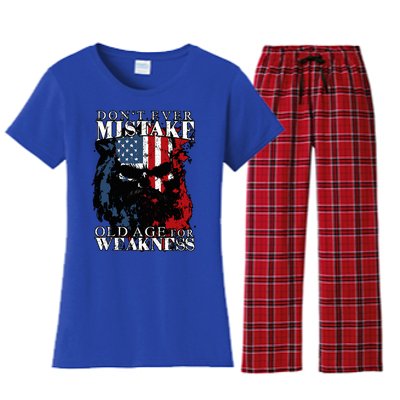 Skull American Flag Dont Ever Mistake Old Age For Weakness Women's Flannel Pajama Set