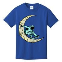 Skateboard Astronauts In Space Astronaut Skateboarding Funny Gift Kids T-Shirt