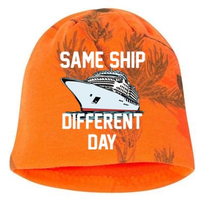 Same Ship Different Day Kati - Camo Knit Beanie