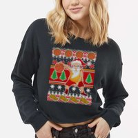 Santa Dribbling A Basketball Ugly Christmas Cropped Pullover Crew