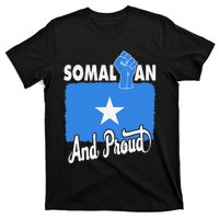 Somalian And Proud Love Somalia With Somalia Flag Fist T-Shirt